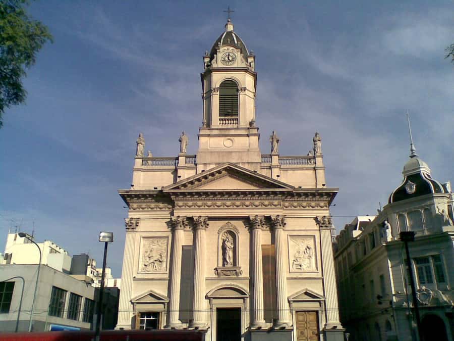 Buenos Aires 3-Hour Small Group Pope Francis Tour - Why this tour gives you a different Buenos Aires