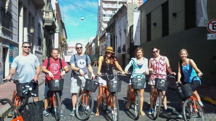 Buenos Aires Bike Tour: South or North Circuit - North Circuit: Recoleta and Barrio Norte