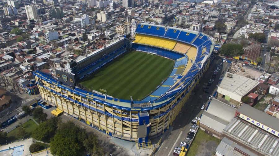 Buenos Aires: Boca Juniors and River Plate Football Tour - The ride to Boca and La Bombonera