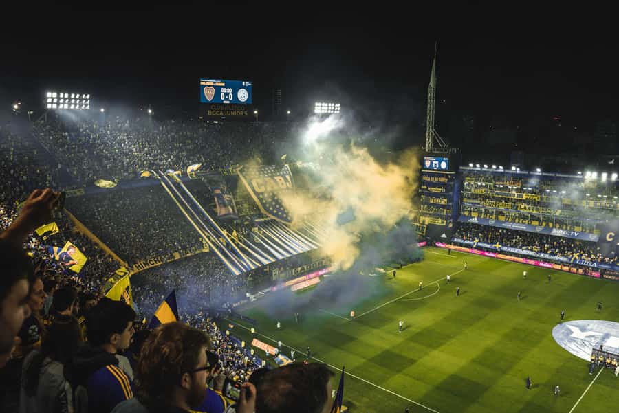 Buenos Aires: Boca Juniors Game with Transport & Local Guide - The pre-match stop with a Boca fan