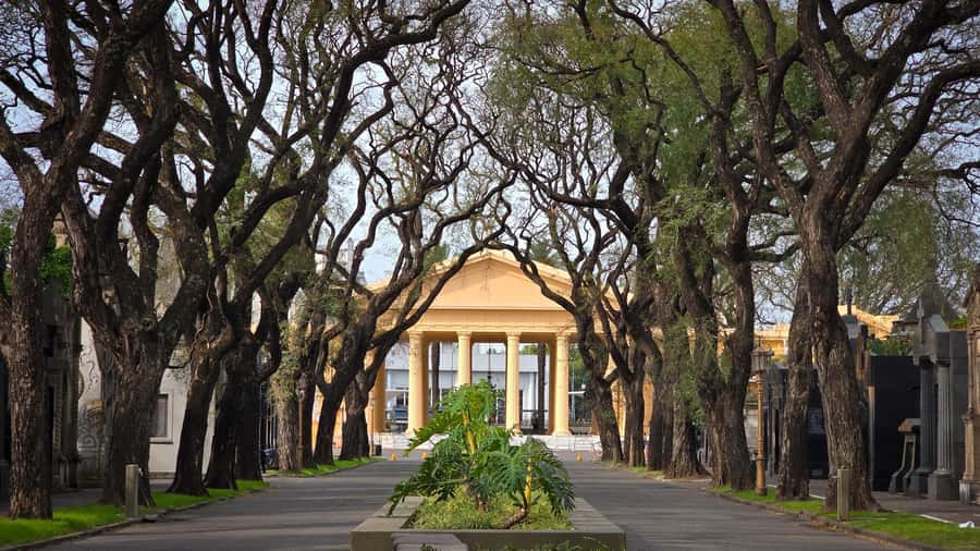 Buenos Aires: Chacarita, The Largest Cemetery In Argentina - The British and German cemeteries