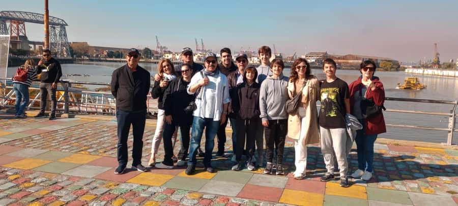 Buenos Aires: City Highlights Guided Tour with Transfer - What the guide and vehicle add