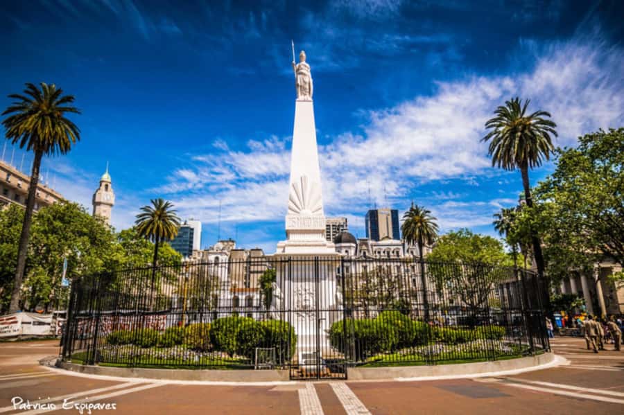 Buenos Aires: City Tour Porteno with Wine Tasting - Recoleta Cemetery and Alvear Avenue