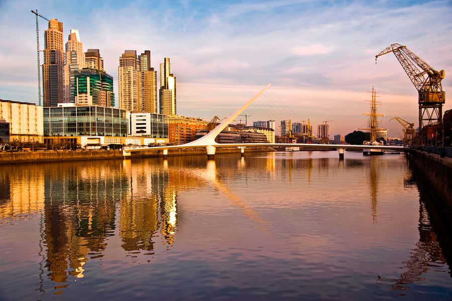 Buenos Aires City Tour with Luxury Lunch - Language and guide expectations