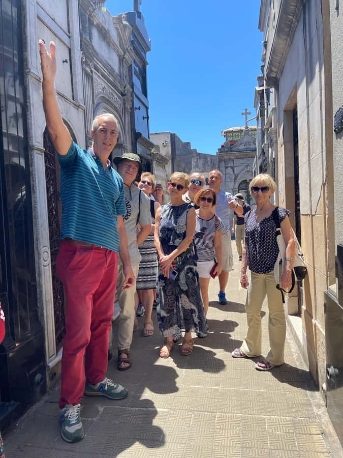 Buenos Aires: Customizable City Tour in Polish - Finding the city’s less obvious Polish details