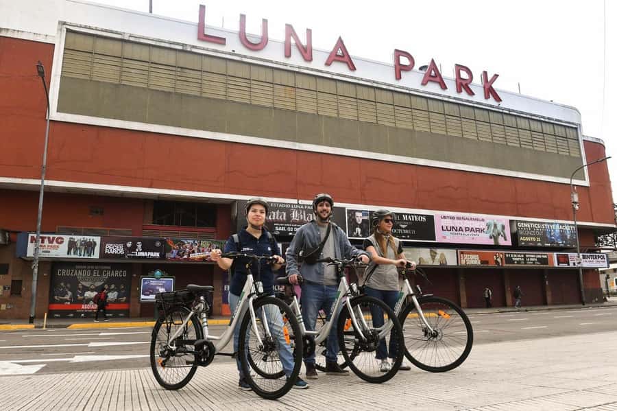 Buenos Aires: E-Bike Tour in the North Circuit of Buenos Aires - Recoleta brings art, books, and grand memorials