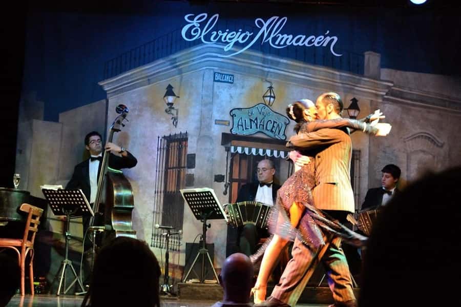 Buenos Aires: El Viejo Almacen Tango Show & optional Dinner - The tango performance and live band
