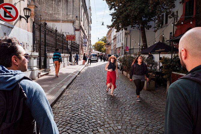 Buenos Aires for curious people - Starting beside Bar Británico and Lezama Park