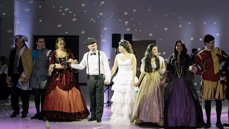 Buenos Aires: Gala Lírica Tickets at Palacio Paz. - Dress Correctly for Palacio Paz