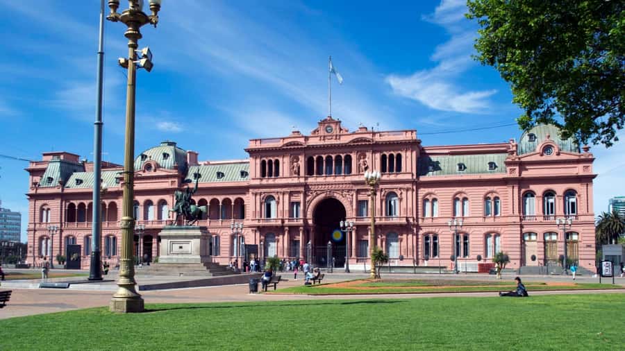 Buenos Aires: Half-Day Sightseeing Tour with 2 Stops - A fast introduction to Buenos Aires by coach