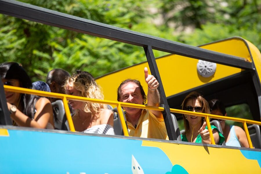 Buenos Aires Hop-On Hop-Off Bus and Exclusive Benefits - Recoleta, Palermo, and the Rose Garden