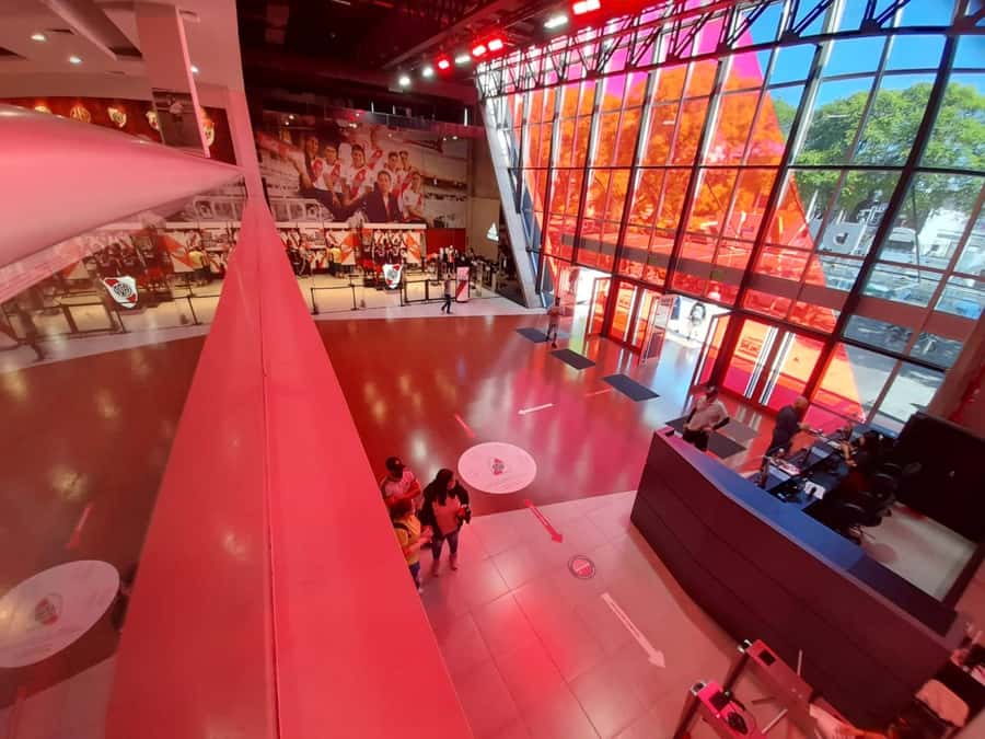 Buenos Aires: Hop-On Hop-Off Bus and Football Museums - River Plate Museum and the Monumental in Núñez