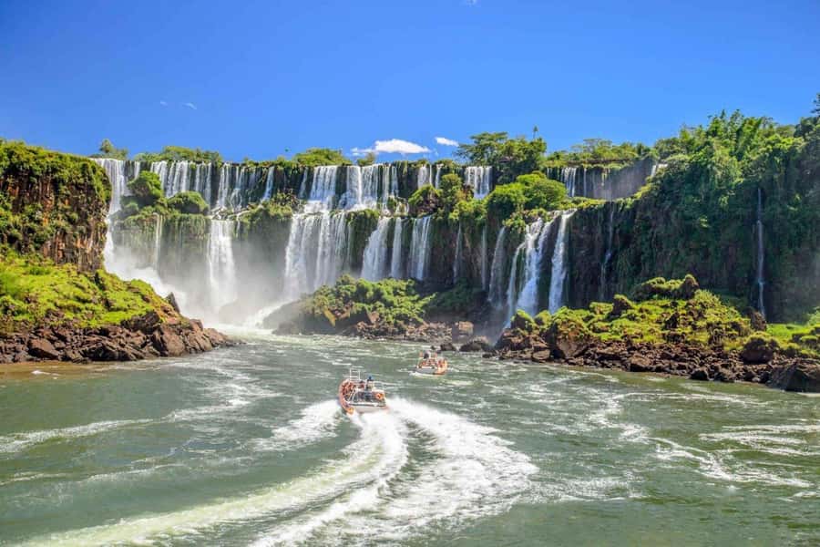 Buenos Aires: Iguazu Falls Private Day Trip with Airfare - Upper and lower trails: close views without rushing