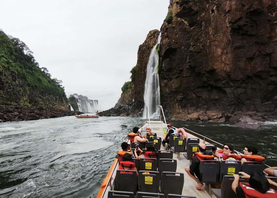 Buenos Aires: Iguazú Falls with Boat Ride & Optional Flight - The early flight from Buenos Aires