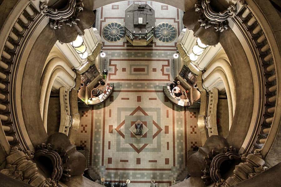 Buenos Aires: Palacio Barolo Guided Night Tour with Wine - Key details before you book