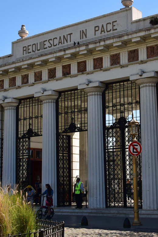 Buenos Aires: Private City Tour by Car with Hotel or Pickup - What the $440 Price Delivers