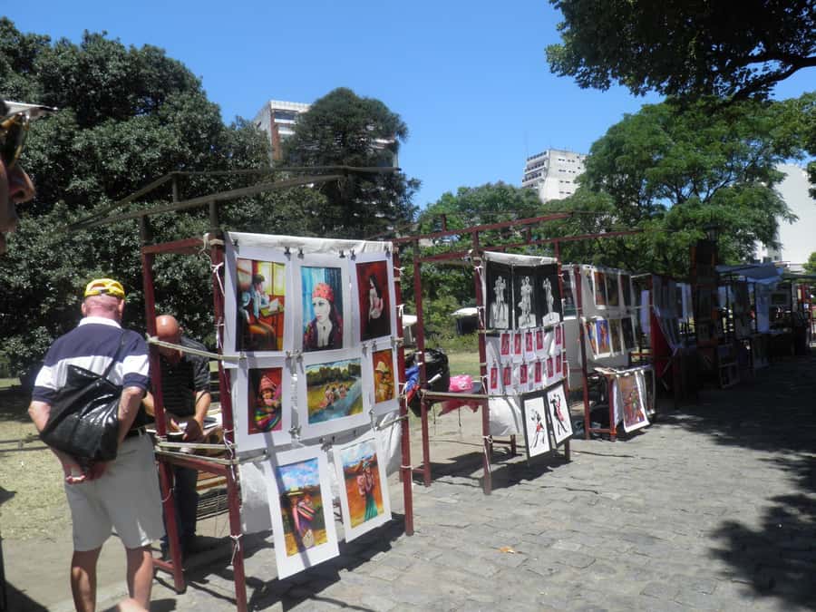 Buenos Aires: Private Recoleta Cemetery Walking Guided Tour - Eva Perón’s grave and the stories around it