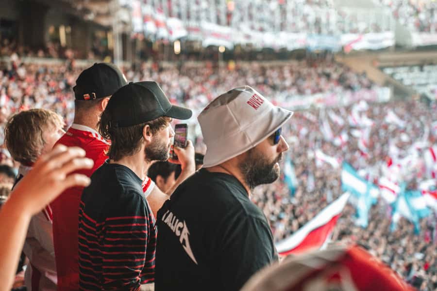 Buenos Aires: See a River Plate game with transport & local - Meeting your host in Buenos Aires