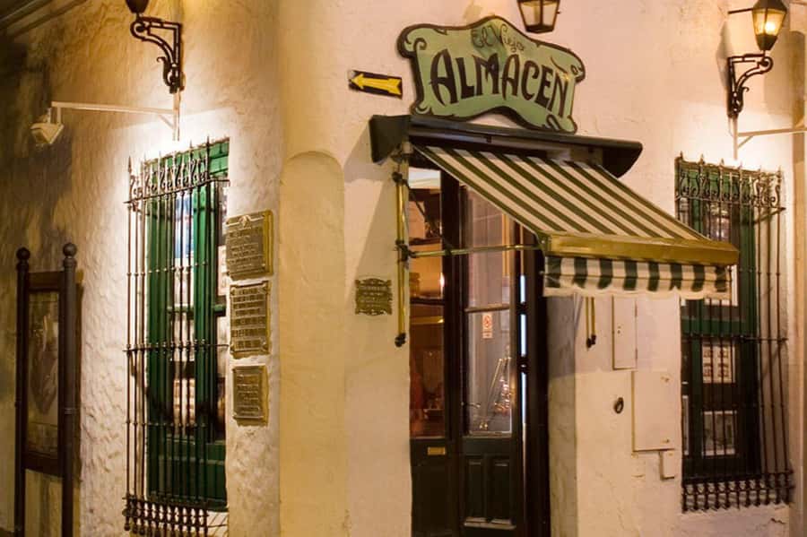 Buenos Aires: Tango Show "Viejo Almacén" & optional dinner - The evening schedule: pickup, dinner, then the 10 p.m. show