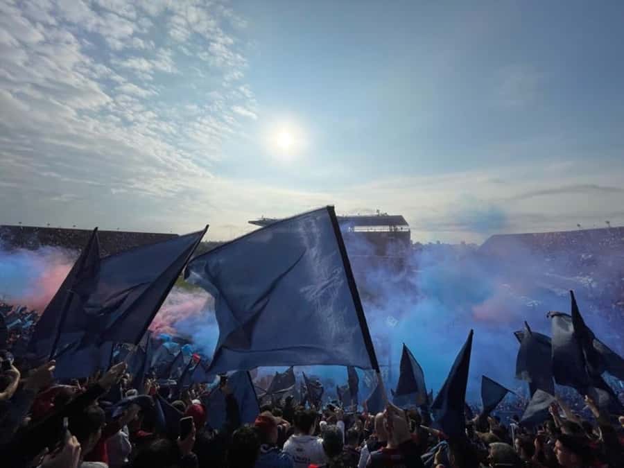 Buenos Aires: Tickets to Soccer Matches - Entering the stadium and joining the crowd