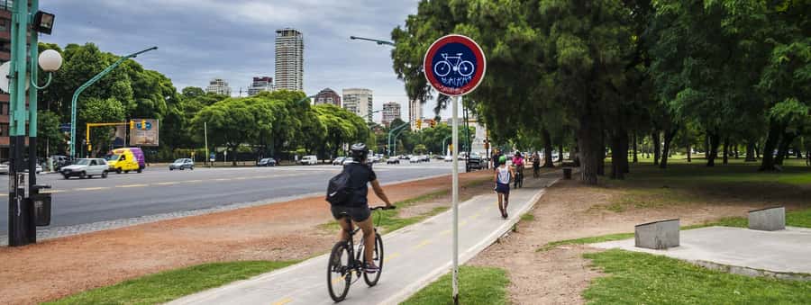 City Bike Tour in Palermo and Recoleta - Recoleta Cemetery and the city’s great names