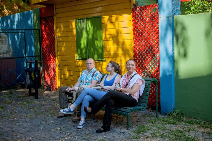 Classic City Tour of Buenos Aires: Neighborhoods and Emblems - Plaza de Mayo: the tour’s most useful stop