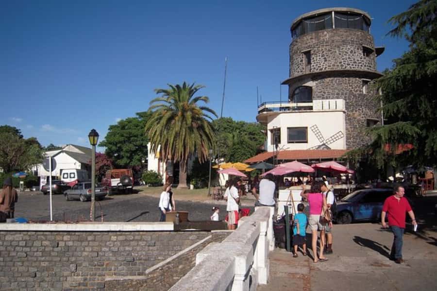 Colonia del Sacramento: Small-Group Day Trip - The lighthouse, basilica, and convent ruins