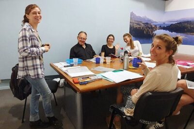 English Classes with Native Teachers