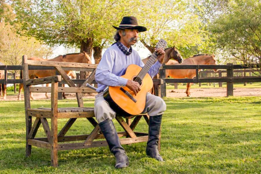 From Buenos Aires: Gaucho and Ranch Day Tour - What the guides add to the experience