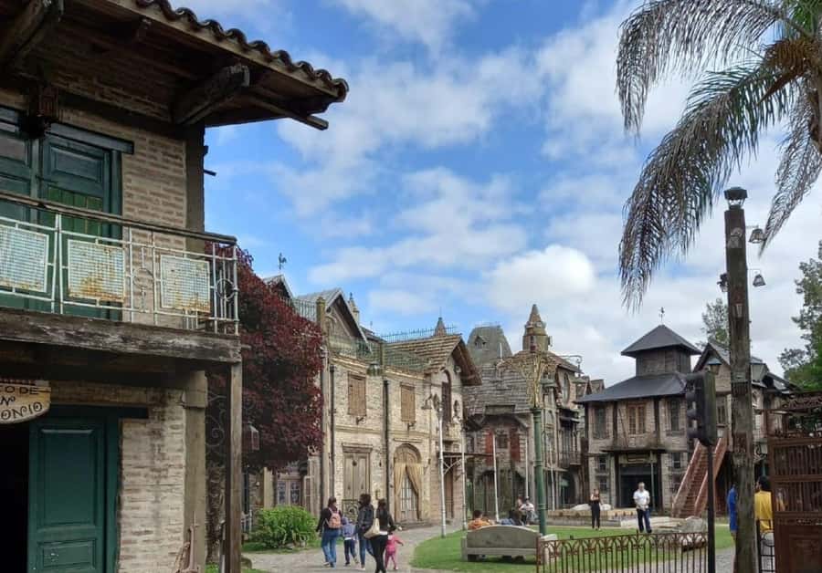 From Buenos Aires: Magical and Mysterious Campanopolis Tour - Helpful booking details before you choose a date