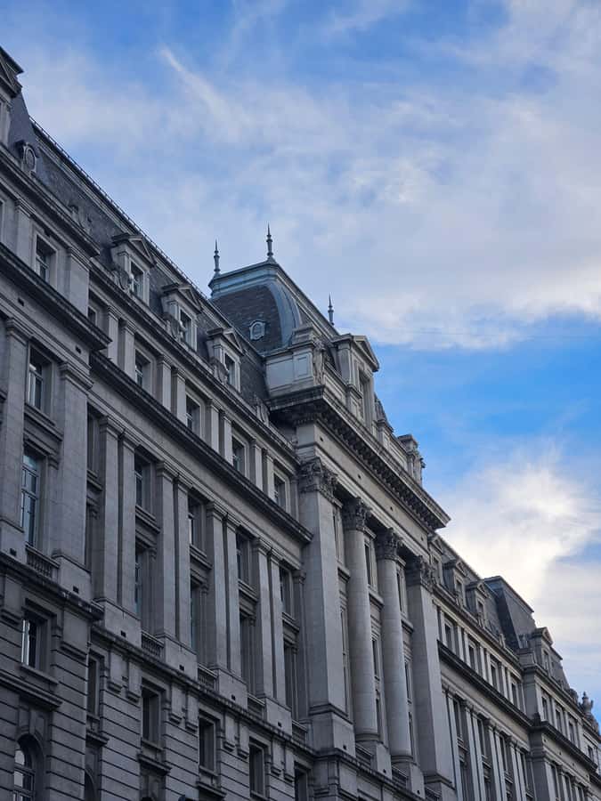 From Colonialism to Eclecticism, Buenos Aires arquitectonica - Reconquista Street and the Banco Hipotecario facade