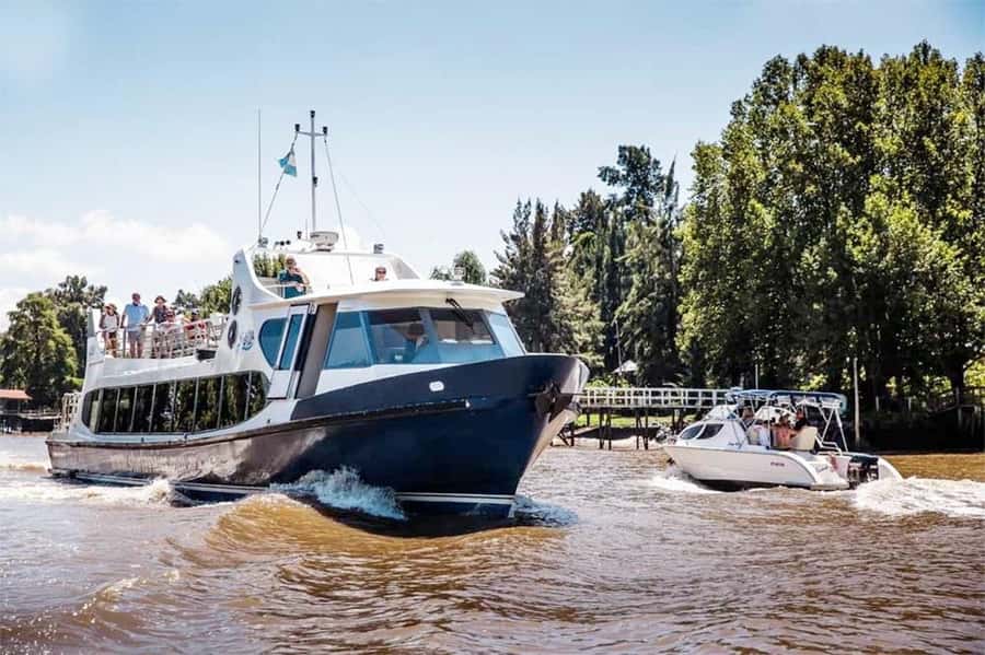 Full Day City Tour Buenos Aires, Recoleta Cemetery and Tigre - A fast introduction to Buenos Aires in one day