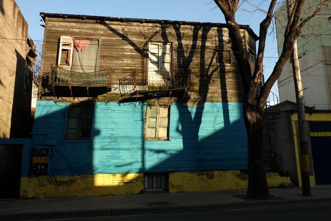 La Boca, a collective creation: Port, immigrants, arts and football - What the $65 price really buys