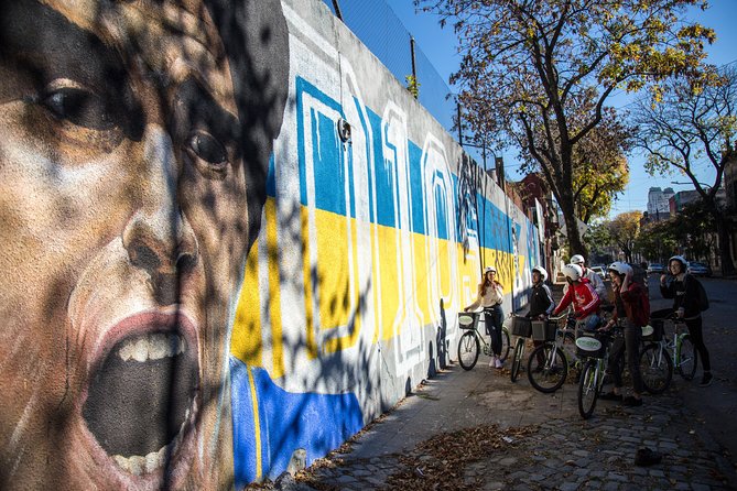 La Boca and City Center Bike Tour - Plaza de Mayo and the Casa Rosada finish the story