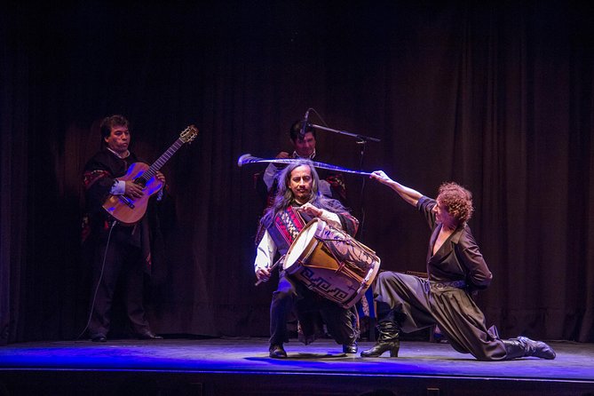 La Ventana Tango Show in Buenos Aires - The optional first hour: tango steps or Argentine wine