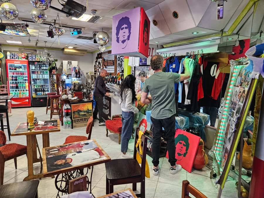 Maradona Tour: Murals, Chapel, Stadium, Museum, Casa D10S - Following Maradona from La Paternal outward