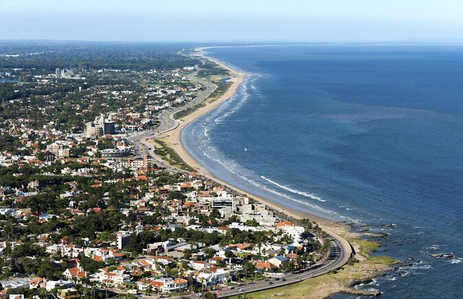 Montevideo Private Full Day Tour from Buenos Aires - Crossing the Río de la Plata before breakfast