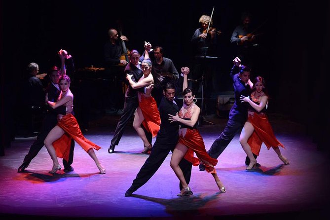 Palacio Tango: Tango Show at the Piazzolla Theater - The tango performance: music, singers, and dancers