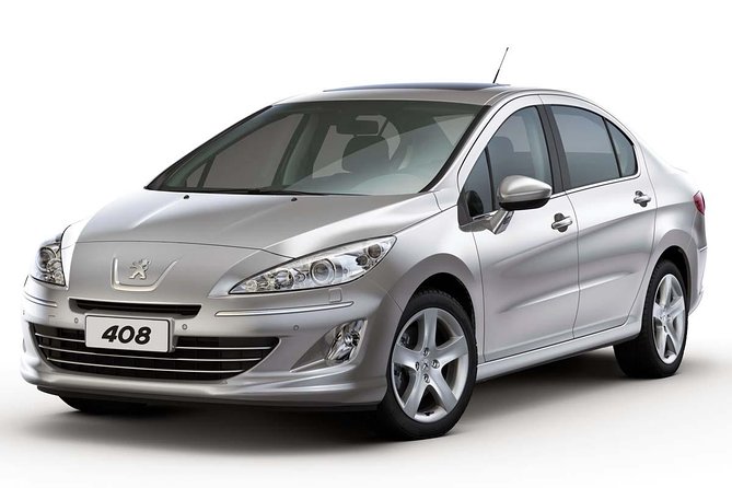 Private Airport Transfer in or out with english speaking driver. - A calmer start after a long flight