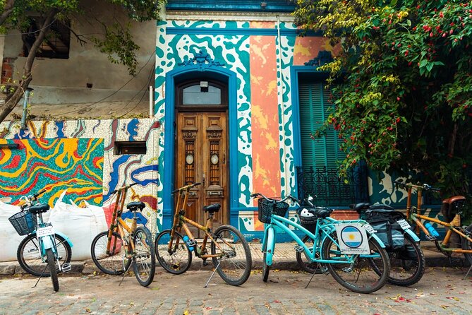 Private Off the Beaten Path: Hidden Urban Art Bike Tour - Starting in San Telmo with a practical orientation