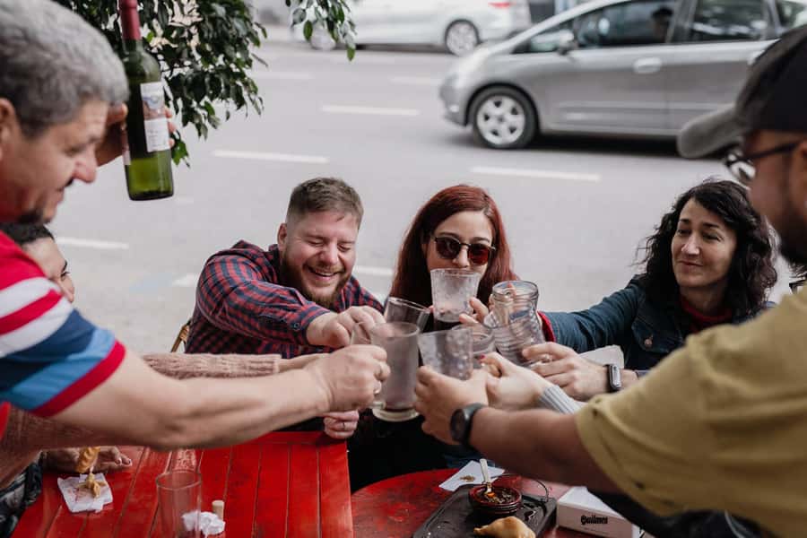 San Telmo: Historical Guided Tour with Street Food & Drinks - Key points at a glance