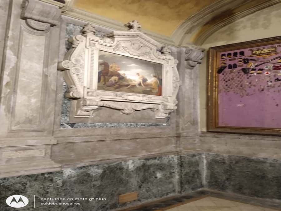 San Telmo Private Guided amazing Walking Tour - Paseo de La Historieta adds a modern note