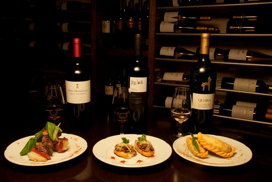 Tango Show at El Querandi with optional Dinner - What happens during the 90-minute show