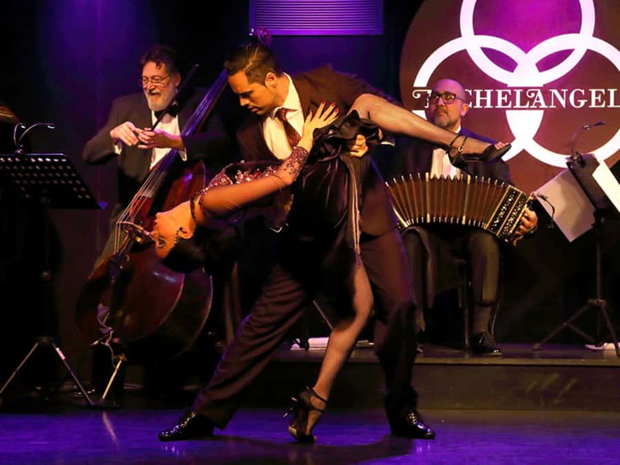 Tango Show at: MichelAngelo - Who will get the most from this show