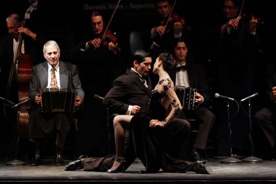 Tango show in La Ventana with optional Dinner - Language, Guidance, and What You Will Understand