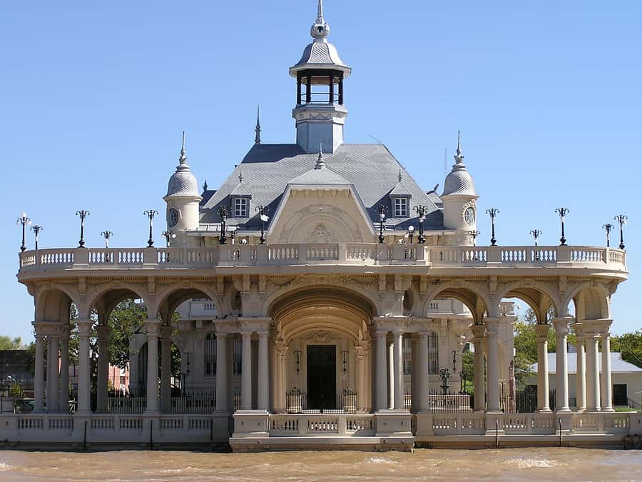 Tigre Delta: Half-Day Tour and Boat Trip - Leaving Buenos Aires Along Costanera Avenue