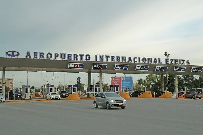 Transfers from or to the airport In Argentina Your Best Choice - The drivers: Patrice, Diego, and language support