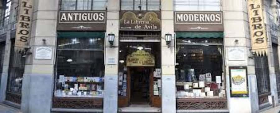 Walking Tour: Buenos Aires bookstores - From Pirámide de Mayo into Buenos Aires book culture